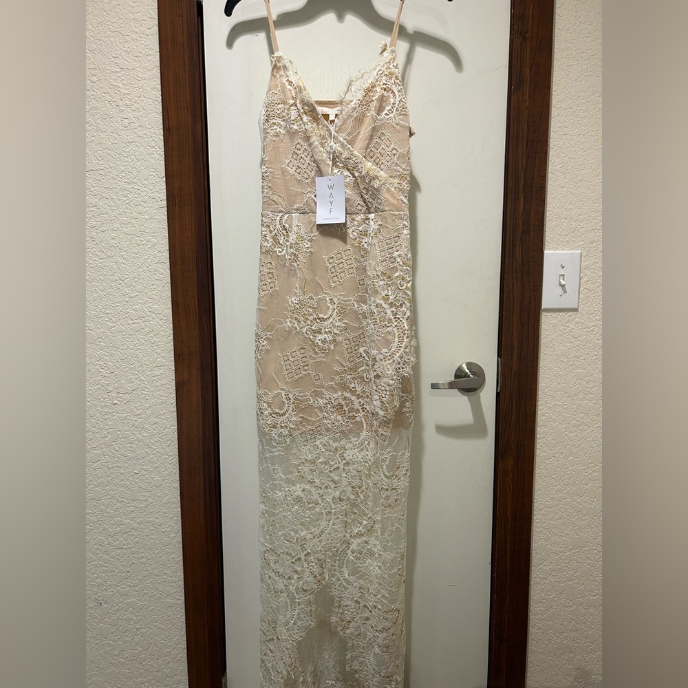 Cream Lace Dress Size Medium